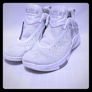 NIKE ZOOM WITNESS EP Lebron James White sz 13